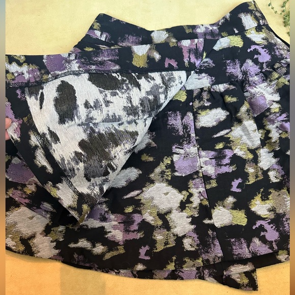 Banana Republic A-Line Pleated Wrap Skirt in Floral - Picture 4 of 6